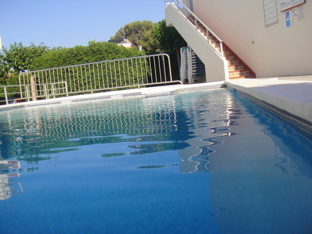 Apartamentos Rayma I-II-III Cala Blanca (Menorca) Exterior foto