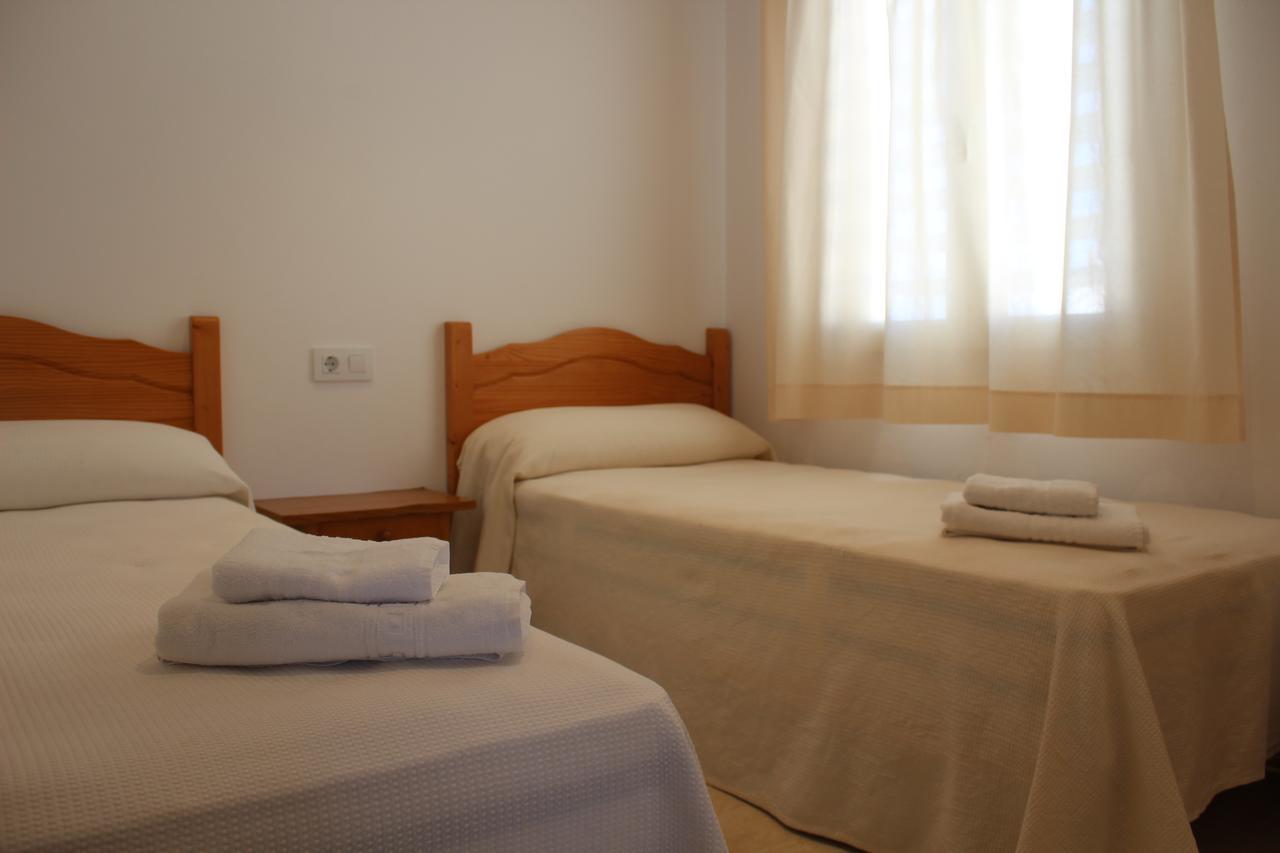 Apartamentos Rayma I-II-III Cala Blanca (Menorca) Exterior foto