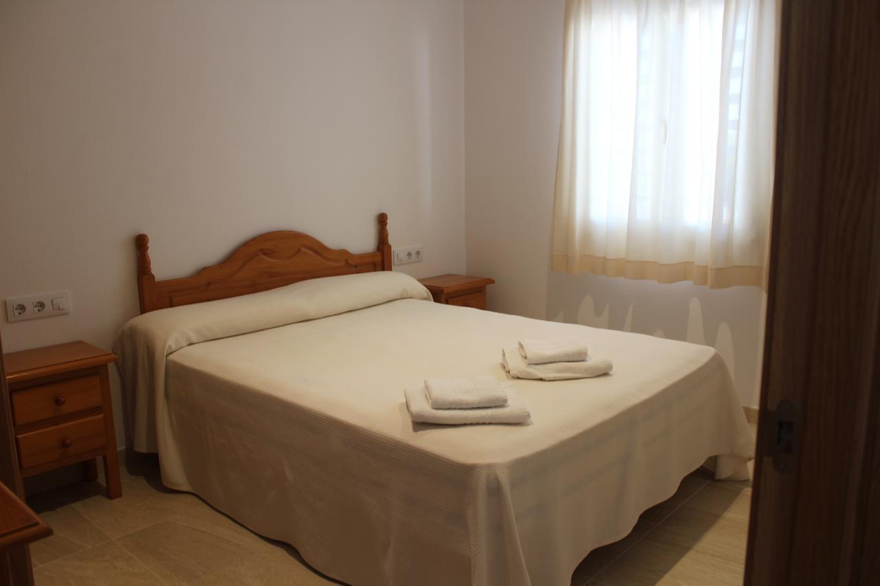 Apartamentos Rayma I-II-III Cala Blanca (Menorca) Exterior foto